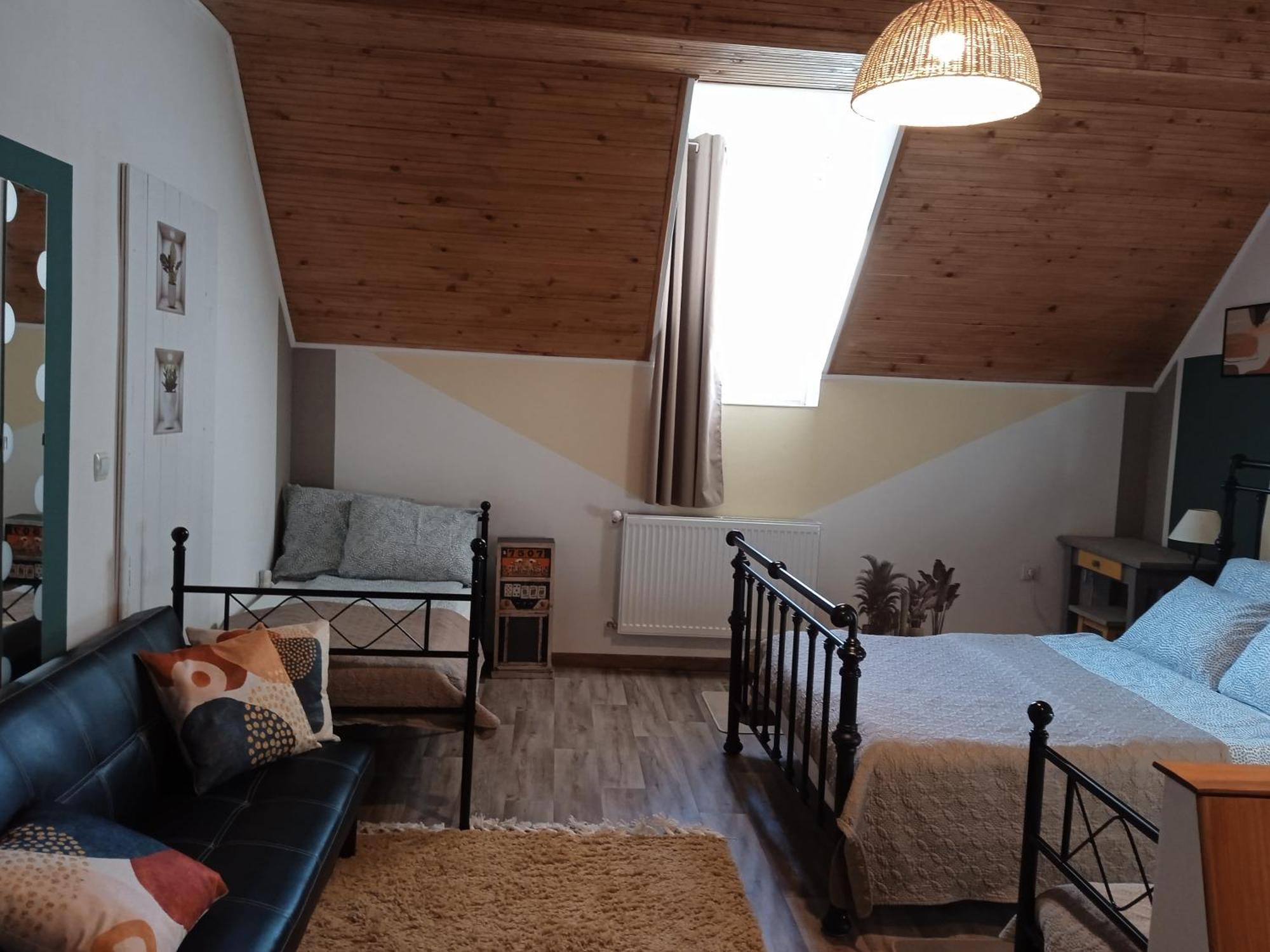 Maison De Vacances Sol & Piper Gombergean Номер фото